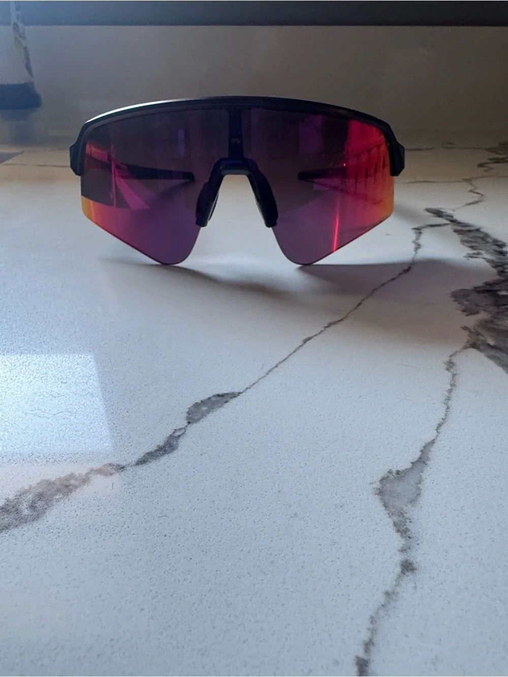 Oakley sutro lite